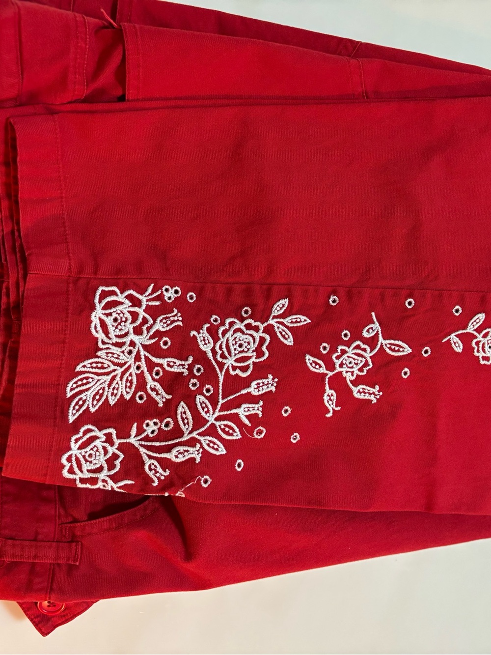 Talbots Embroidered Capris - Picture 9 of 10